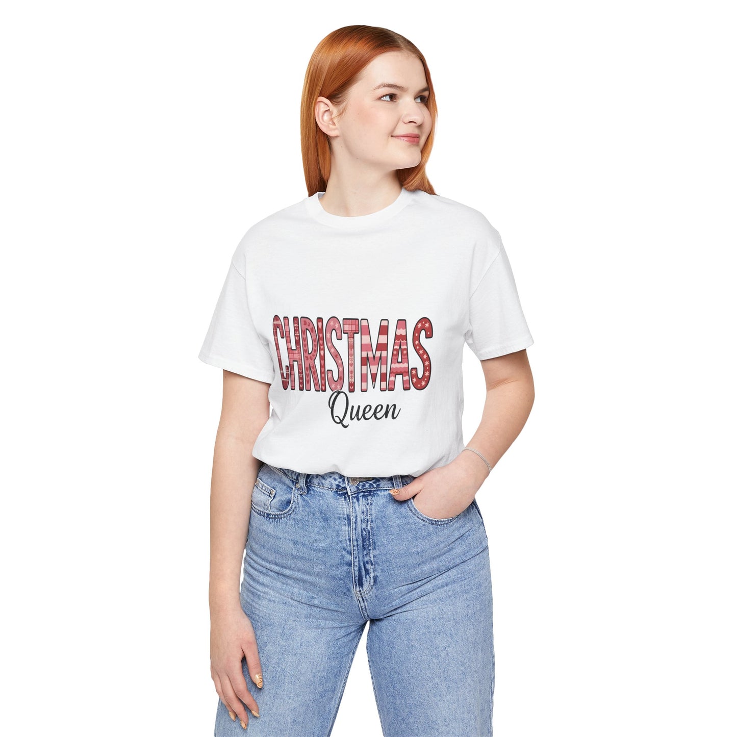 Christmas Queen Pinkmas T-shirt, Perfect for a sister XMAS gift or a Christmas mom gift, this festive shirt captures the essence of a very merry Christmas