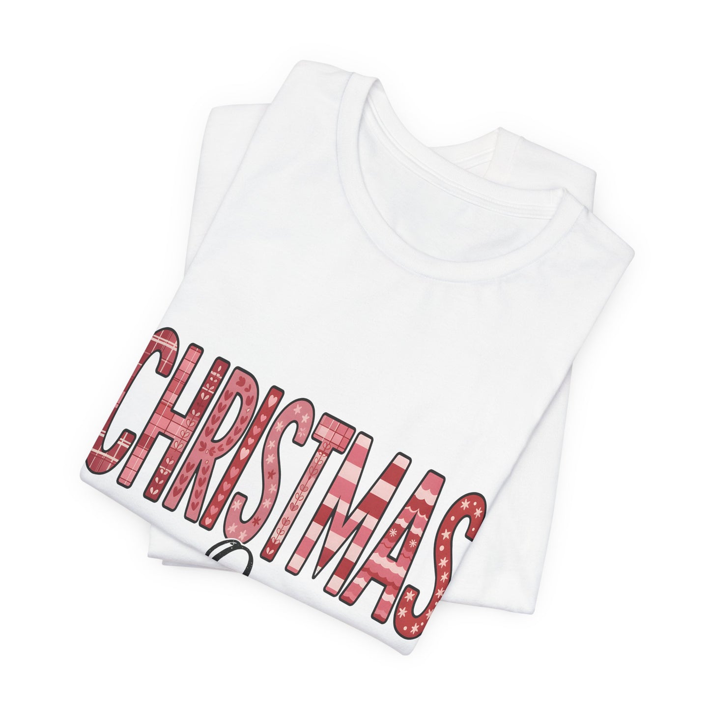 Christmas Queen Pinkmas T-shirt, Perfect for a sister XMAS gift or a Christmas mom gift, this festive shirt captures the essence of a very merry Christmas