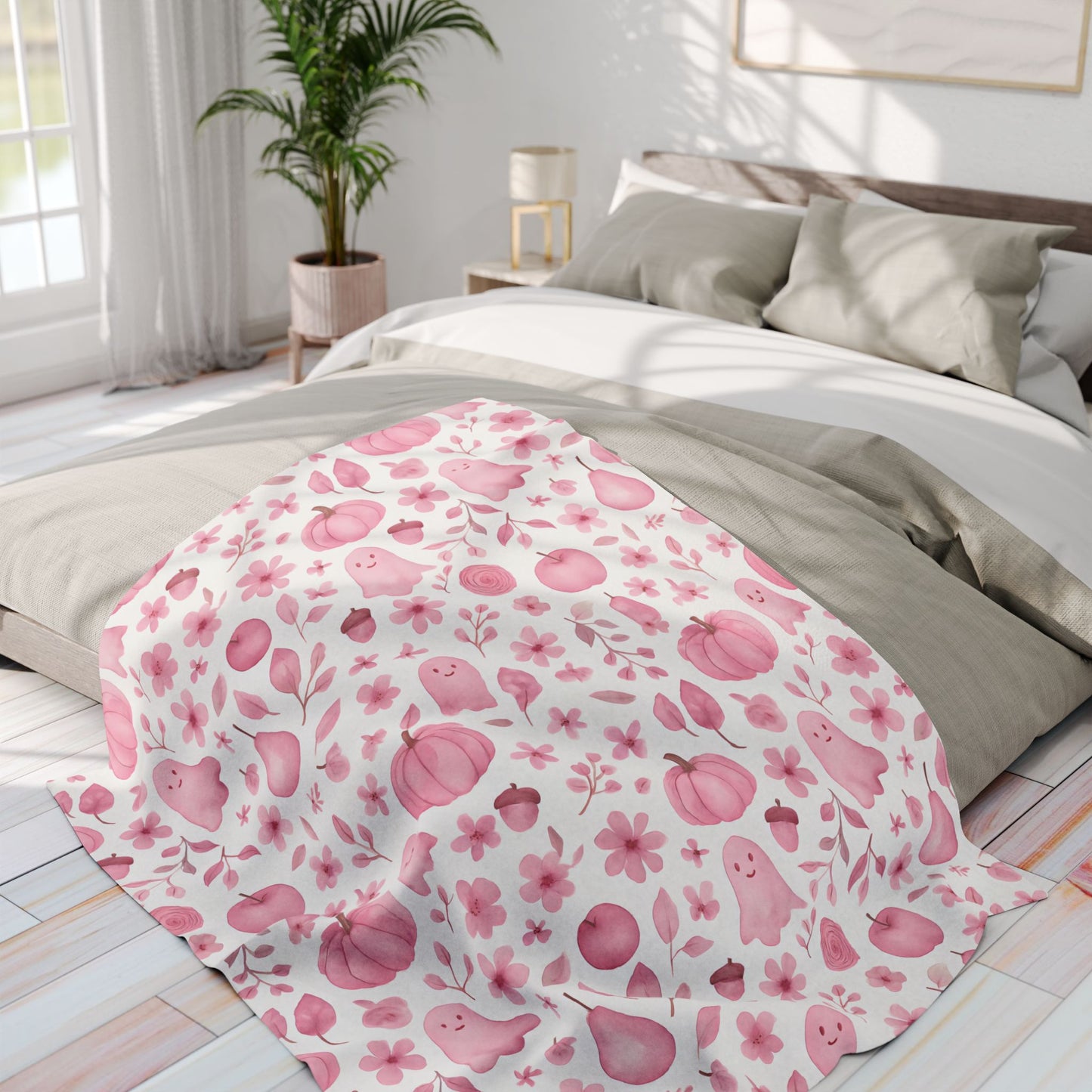 Pink Halloween Ghost Fleece Throw Blanket, this ghost blanket effortlessly transforms any space into a magical haven where autumn chills are met with warmth.