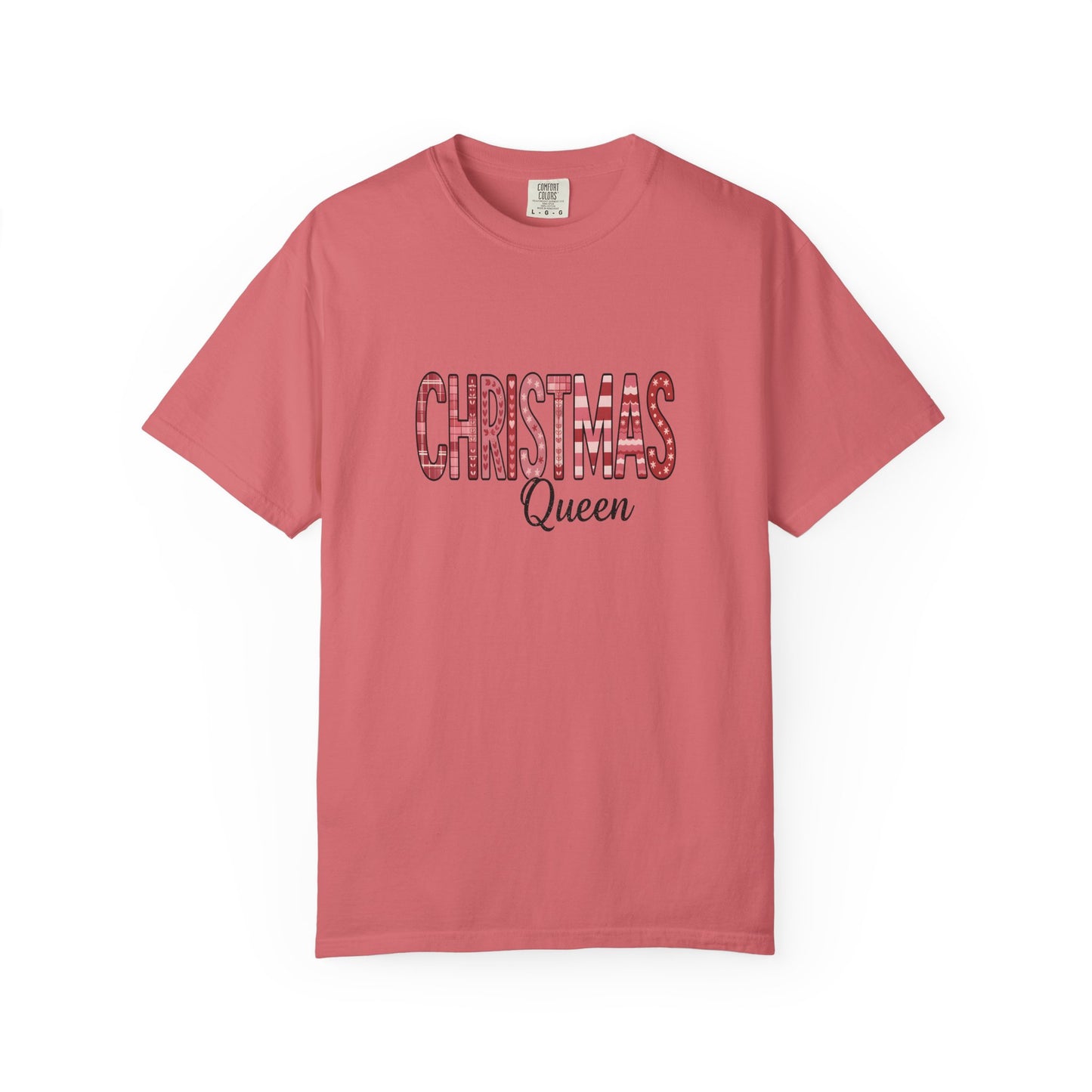 Christmas Queen Pinkmas T-shirt,this pink Christmas tee offers unparalleled comfort, making it a fabulous holiday graphic tee for all your festive activities.