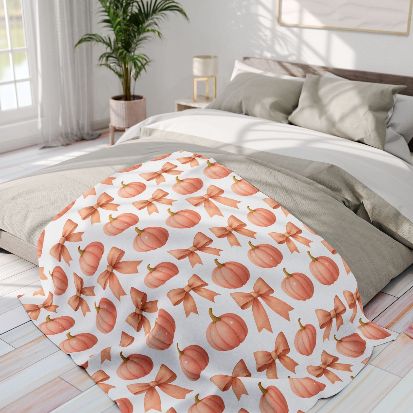 Pink Pumpkins & Pink Bow Artic Fleece Blanket, Perfect for adding a touch of girly Halloween charm, this autumn blanket effortlessly combines the playful allure of pink pumpkin decor.