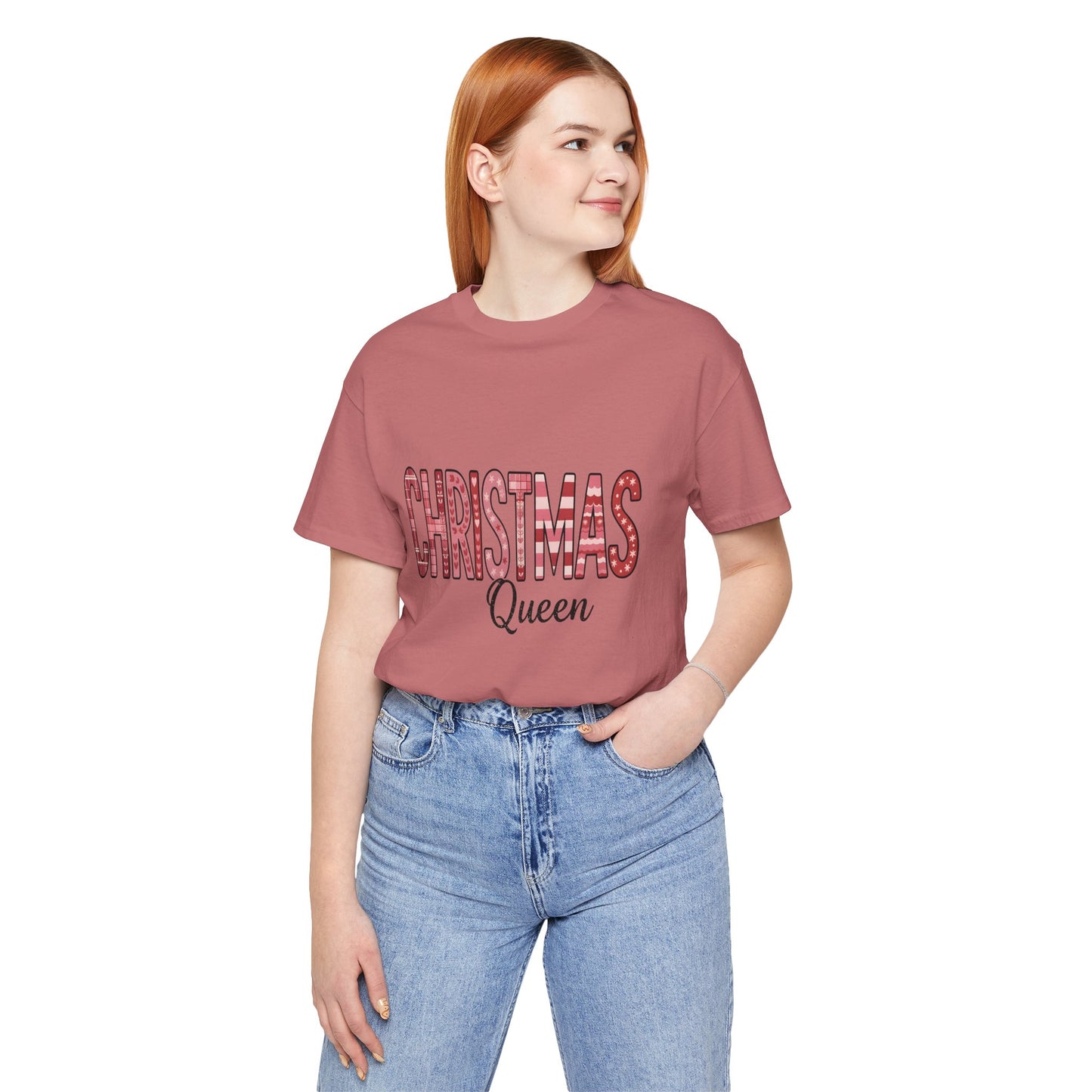 Christmas Queen Pinkmas T-shirt, Perfect for a sister XMAS gift or a Christmas mom gift, this festive shirt captures the essence of a very merry Christmas