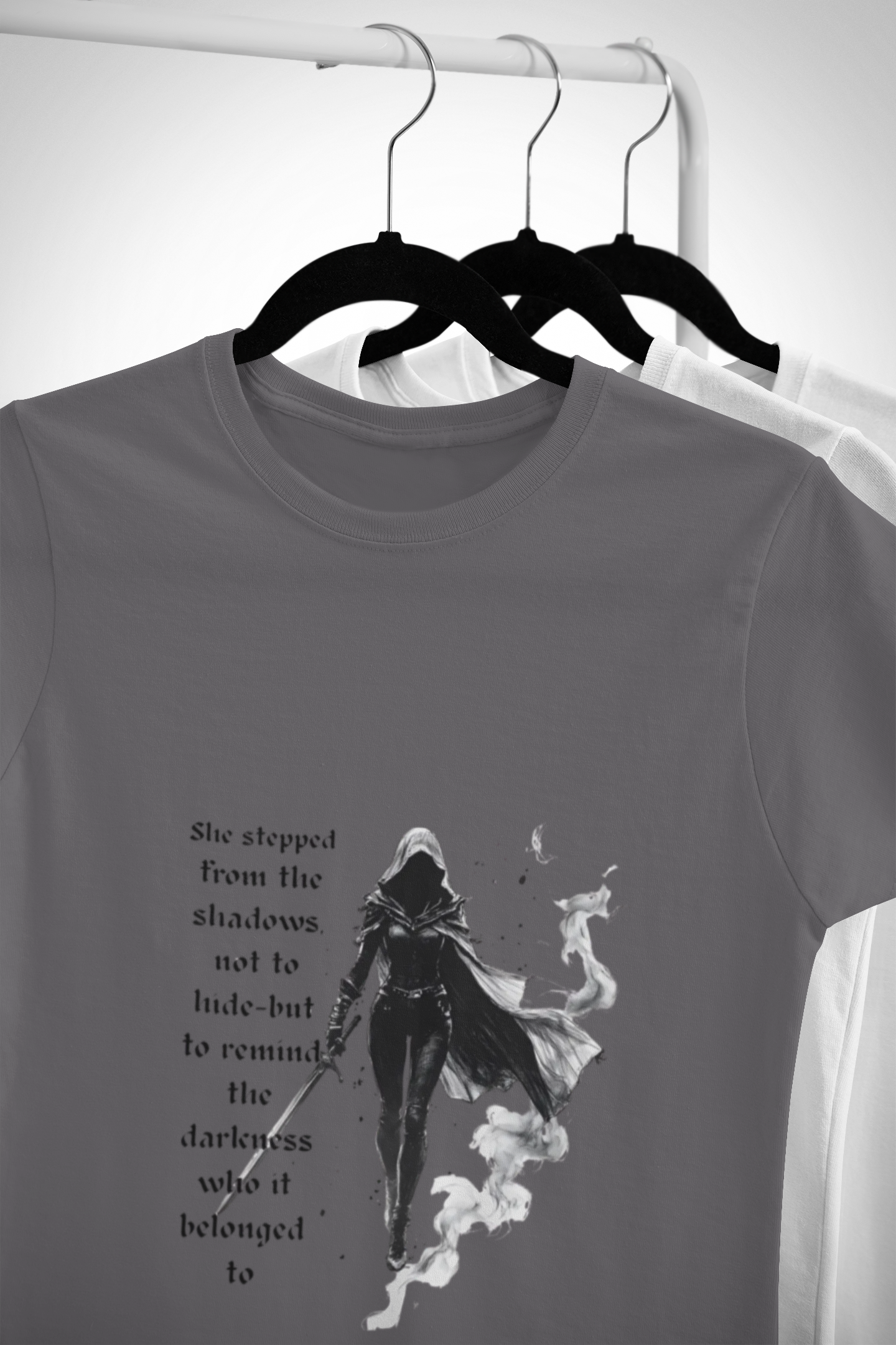 Throne of Glass Unisex Tee, a great addition to a fan's wardrobe and can be worn casually or as a statement piece. Ideal for fans of Sarah J. Maas and the character Aelin Sardothien.