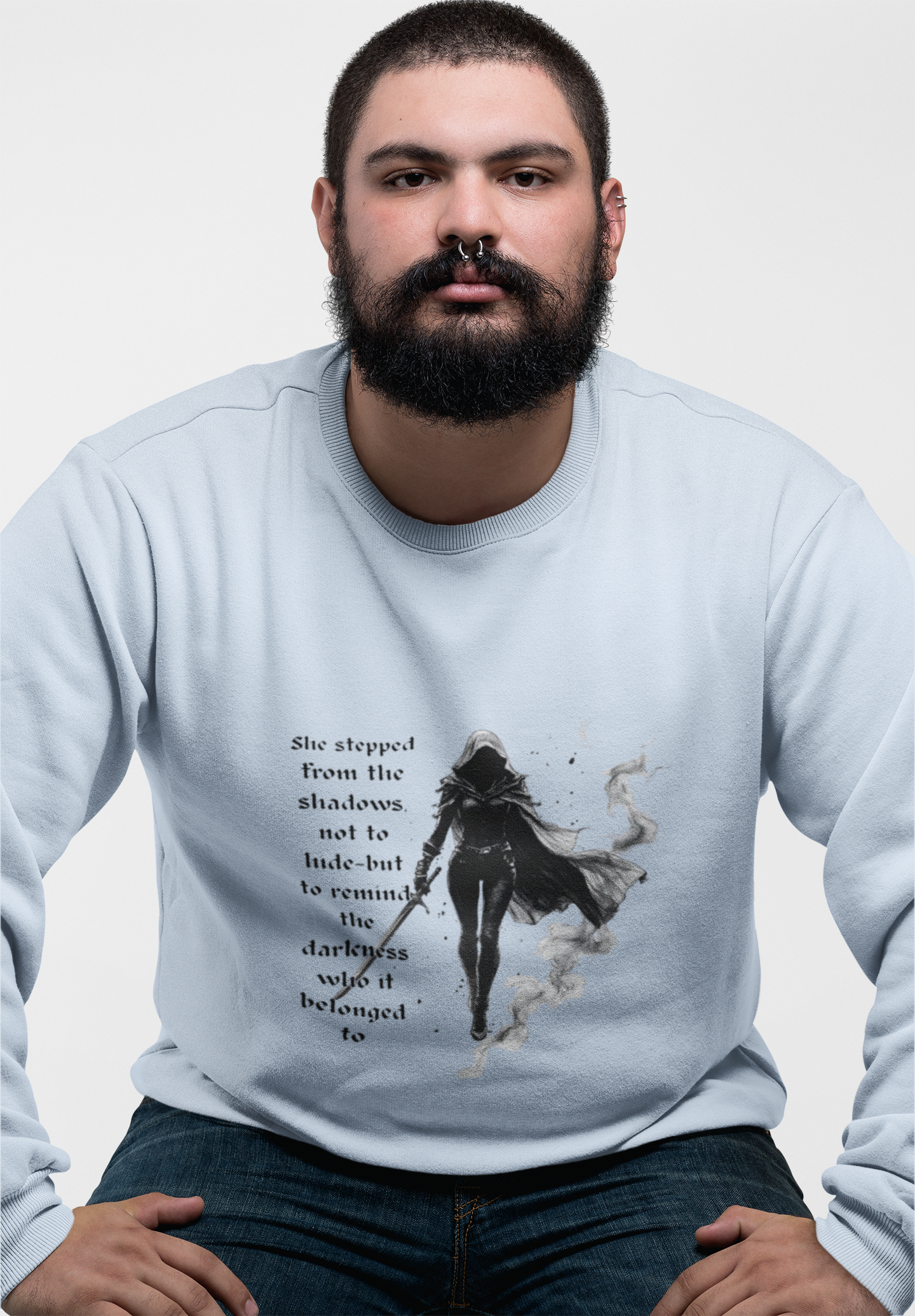 Heir of Fire Throne of Glass Sweatshirt, cozy autumn apparel for any Sarah J Maas fan. With a touch of darkness and assassin vibes.