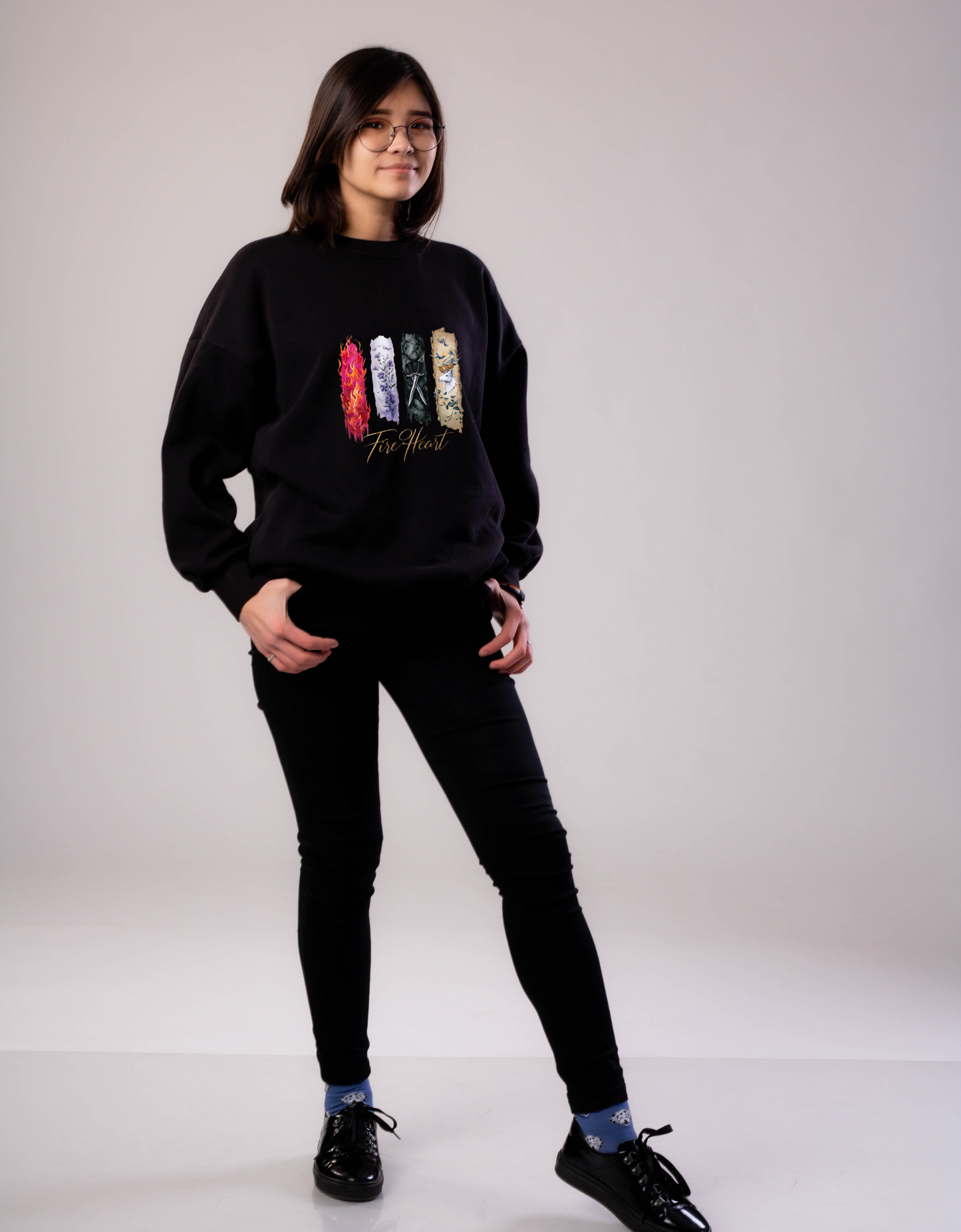 Fire Heart Sweatshirt, Heir of Fire, perfect for book lovers, especially fans of Sarah J. Maas and her character Aelin Ashryver Galathynius.
