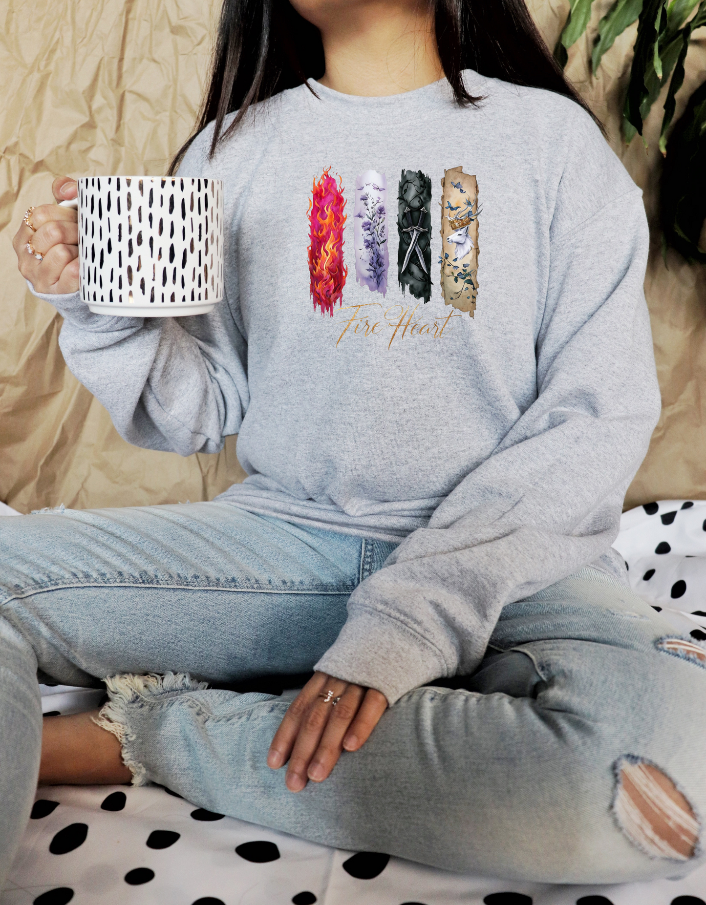 Fire Heart Sweatshirt, Heir of Fire, perfect for book lovers, especially fans of Sarah J. Maas and her character Aelin Ashryver Galathynius.