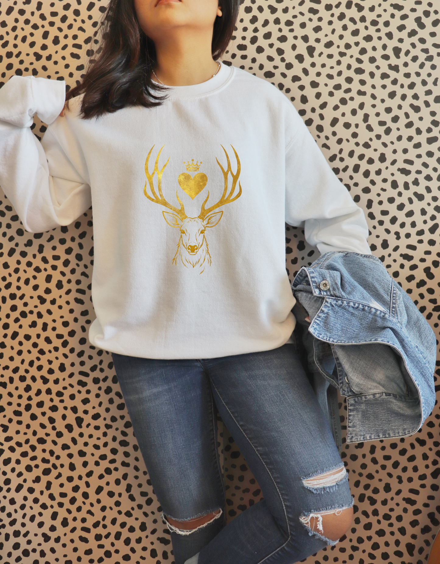 Heir of Fire Sweatshirt, Ideal for readers and book geeks, this sweatshirt is great for celebrating bookish occasions and gifting to fellow book enthusiasts.