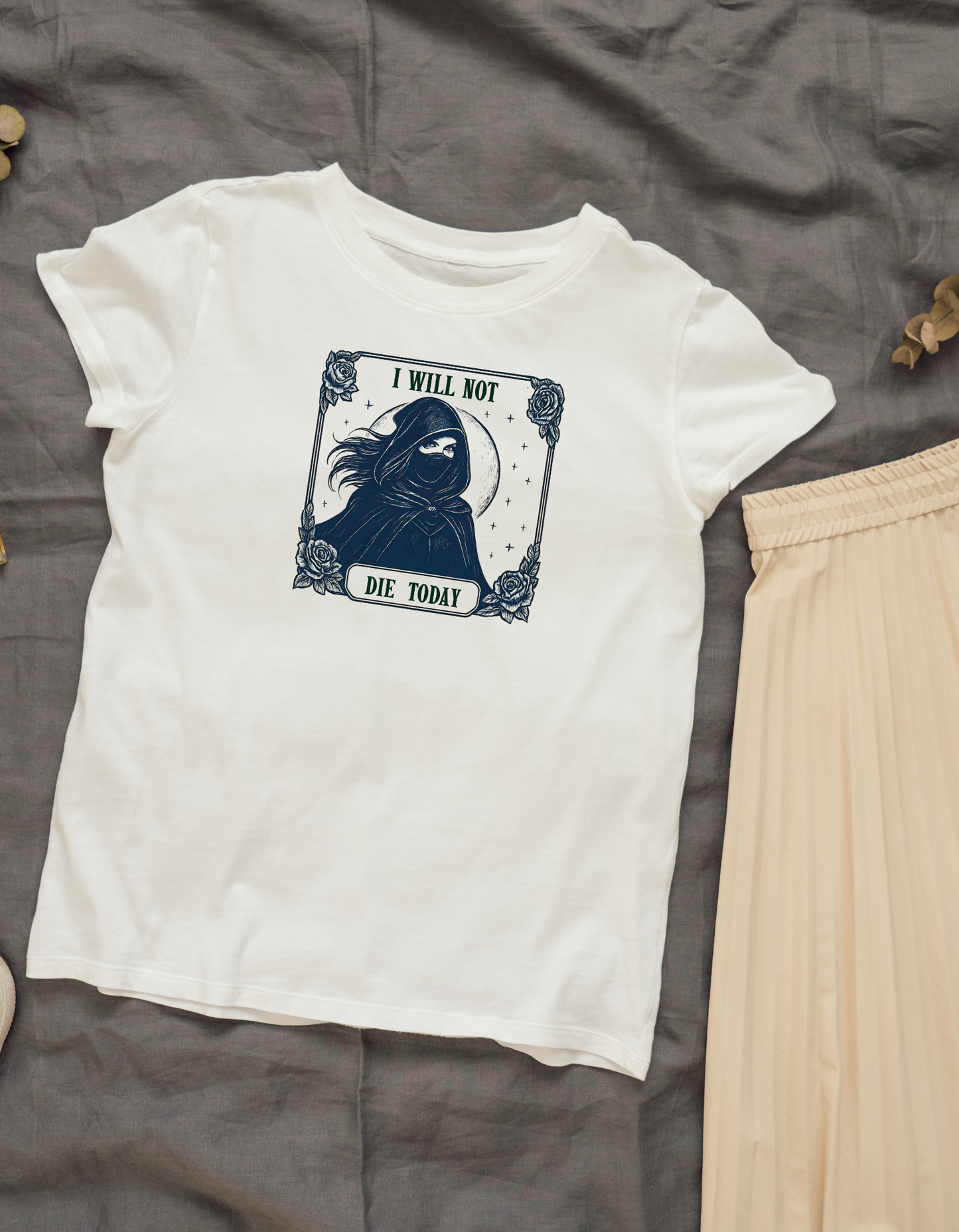 Heir of Fire T-Shirt,Aelin Ashryver Galathynius,Ideal for bookish individuals or as a gift for fellow book enthusiasts