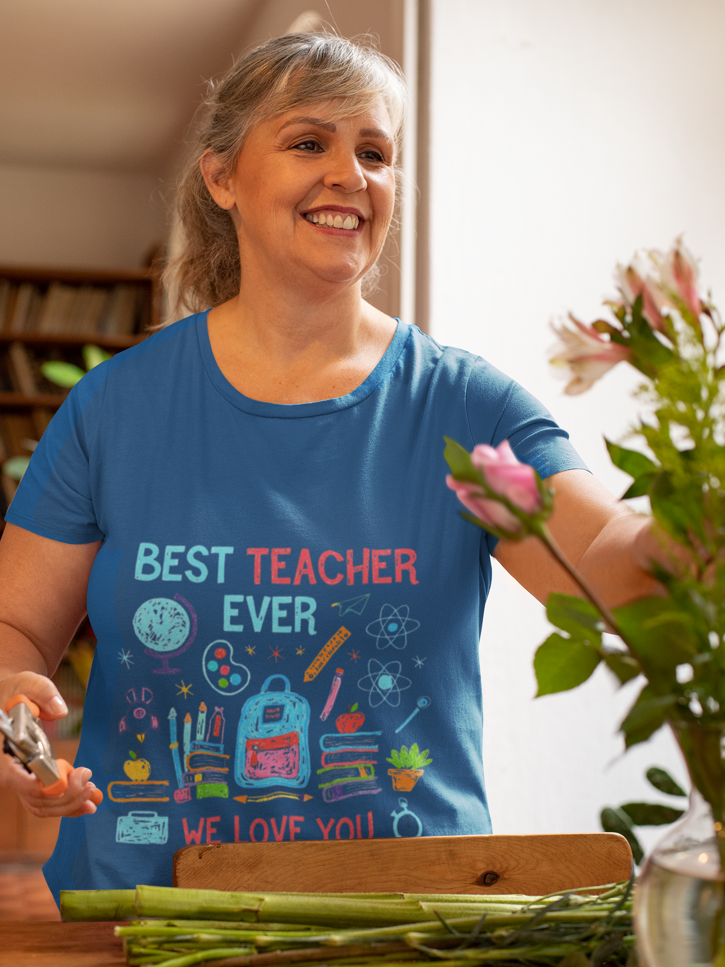 Best Teacher Ever T-Shirt | Gift for Educators, Celebrate the amazing teachers in your life