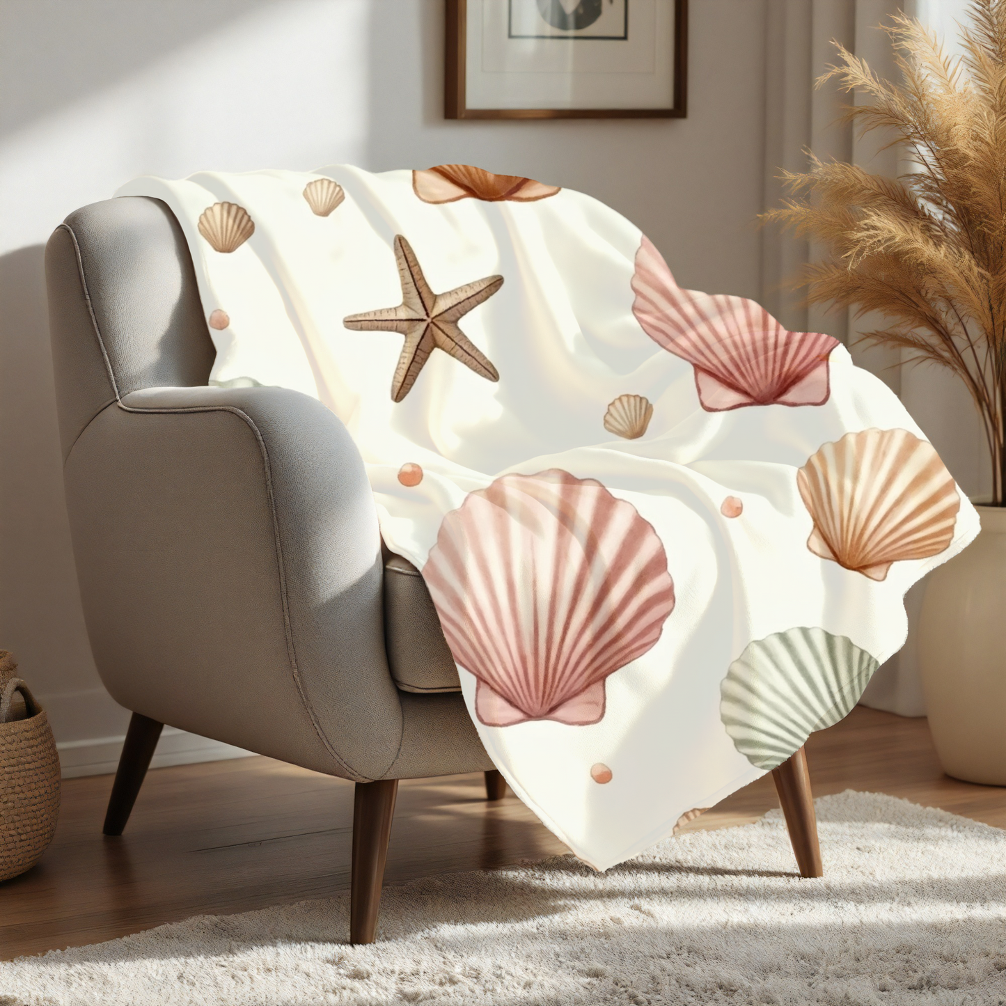 Cozy Beach-Themed Fleece Blanket, Featuring a delightful seashell design, it brings a touch of oceanic beauty to any space.