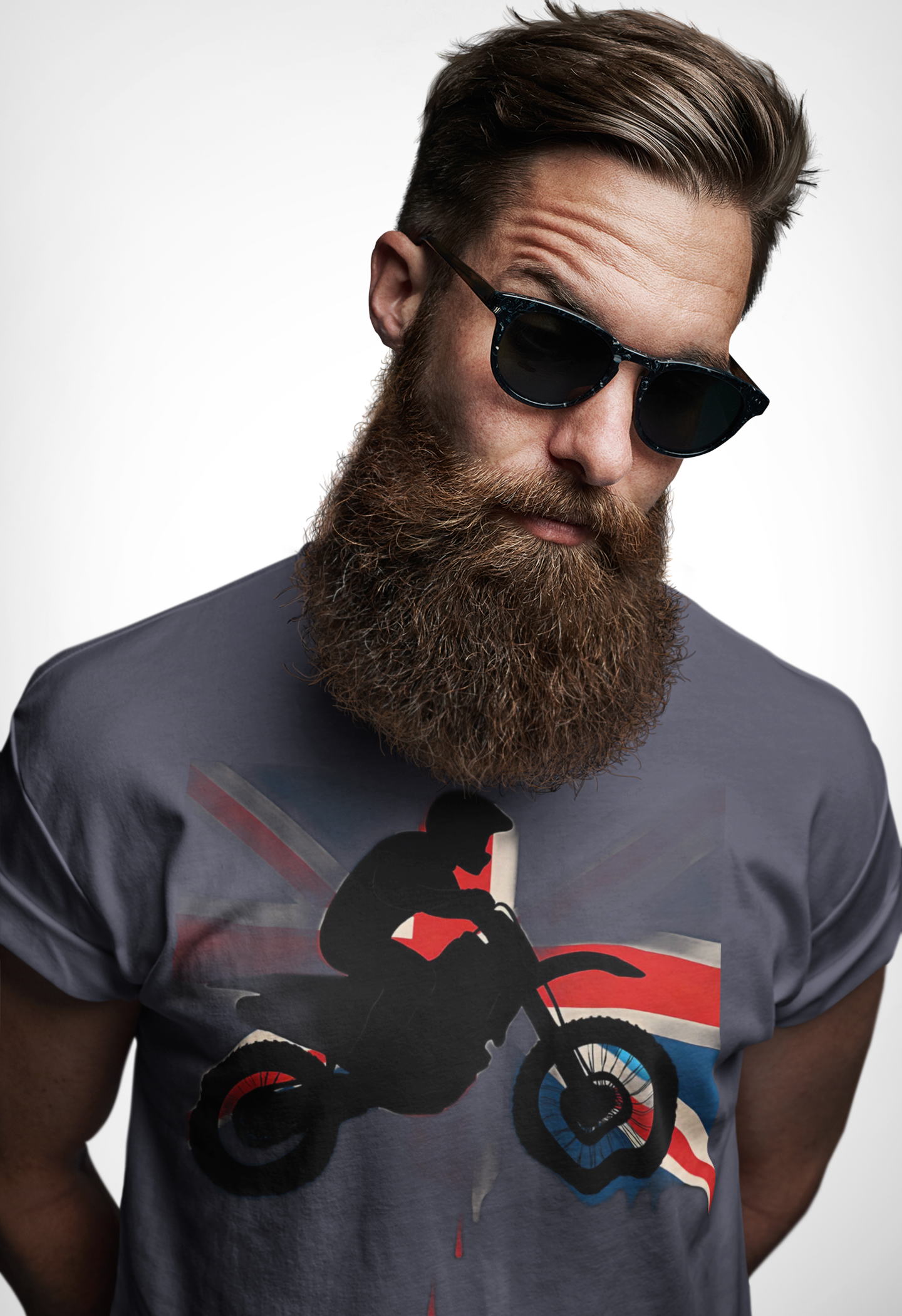 Union Jack T-shirt Motorcross, Whether you’re sporting it as a motocross shirt or a casual day out, this UK flag T-shirt is your ticket to riding in true British spirit.