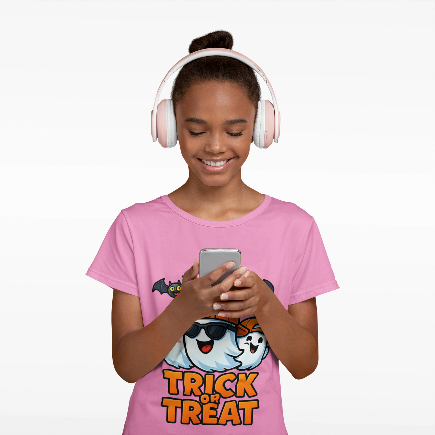 Cute Halloween Kids Tee, Trick or Treat T-Shirt, this tee transforms everyday wear into a playful celebration, making it ideal for Halloween festivities!