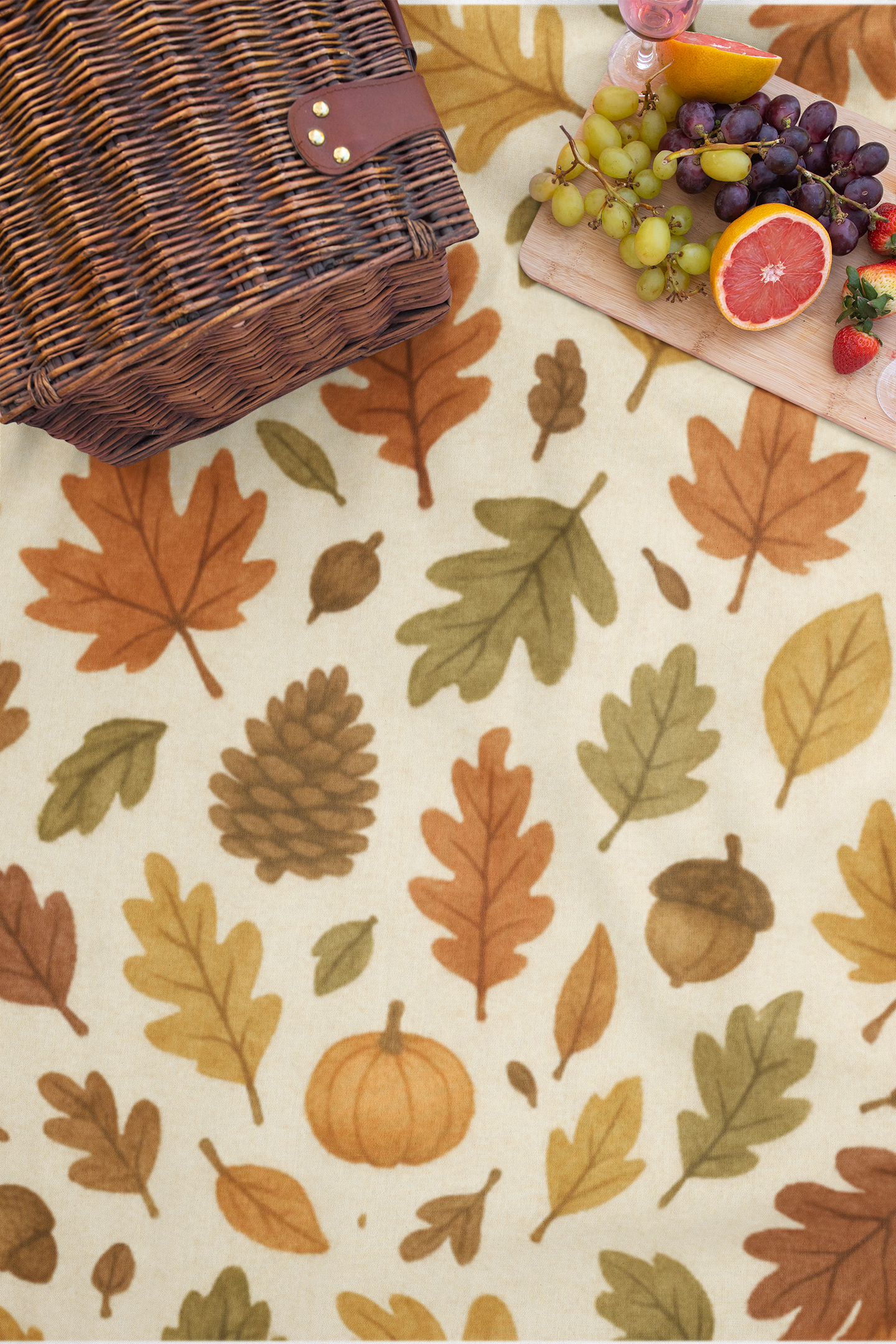 Cozy Autumnal Leaves Blanket, Transform your space into a haven of autumnal charm with this exquisite autumn blanket.