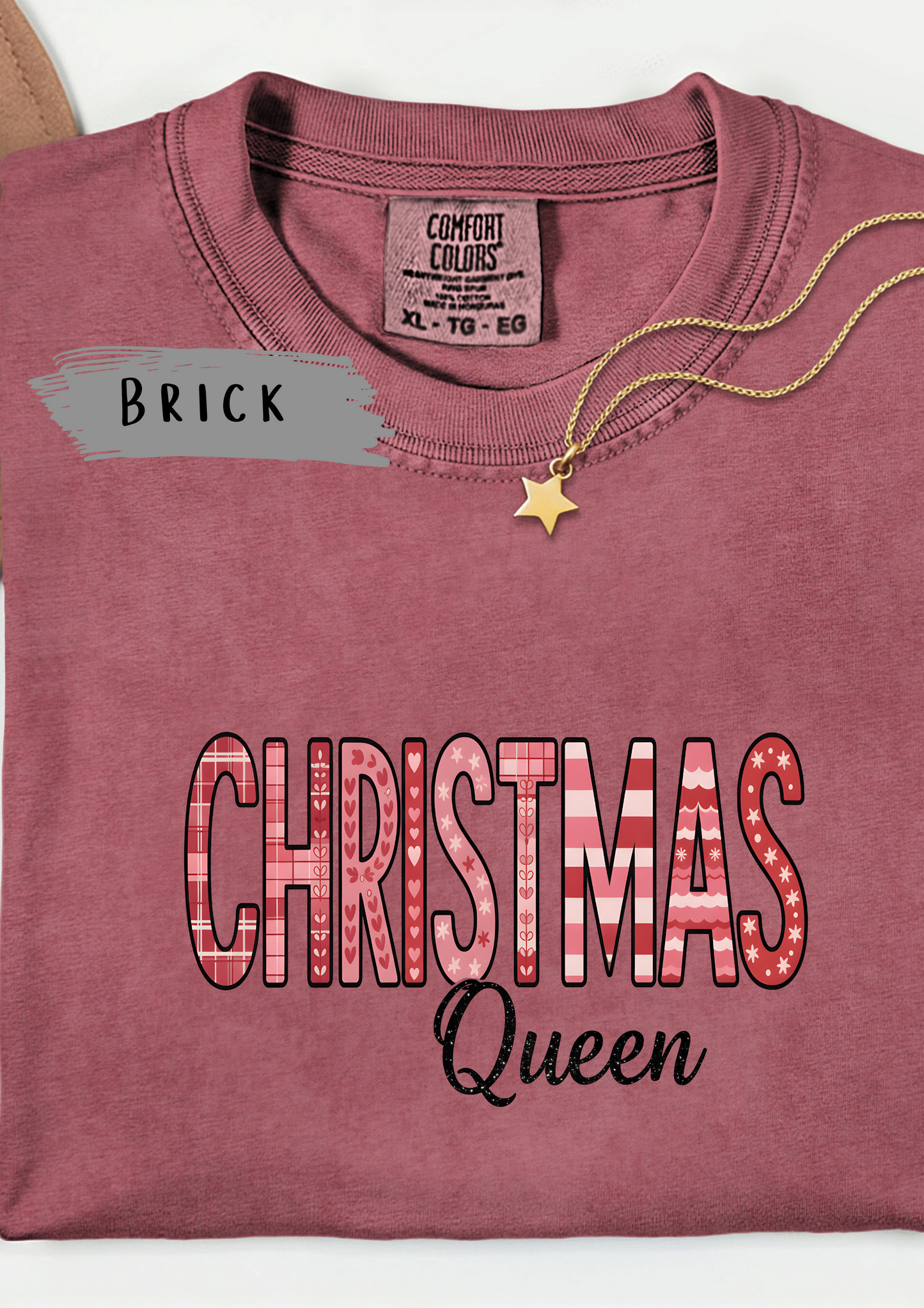 Christmas Queen Pinkmas T-shirt,this pink Christmas tee offers unparalleled comfort, making it a fabulous holiday graphic tee for all your festive activities.