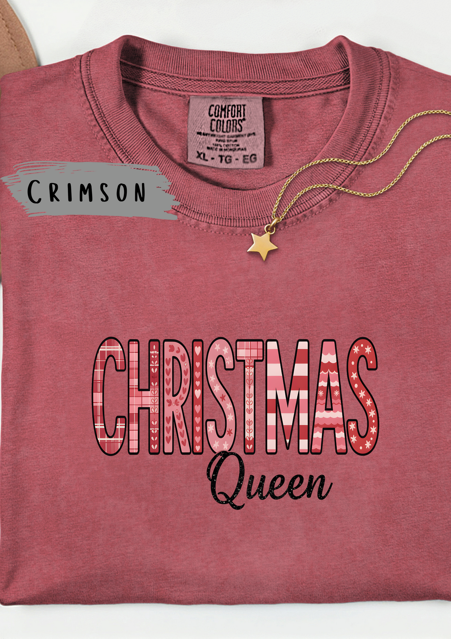 Christmas Queen Pinkmas T-shirt,this pink Christmas tee offers unparalleled comfort, making it a fabulous holiday graphic tee for all your festive activities.