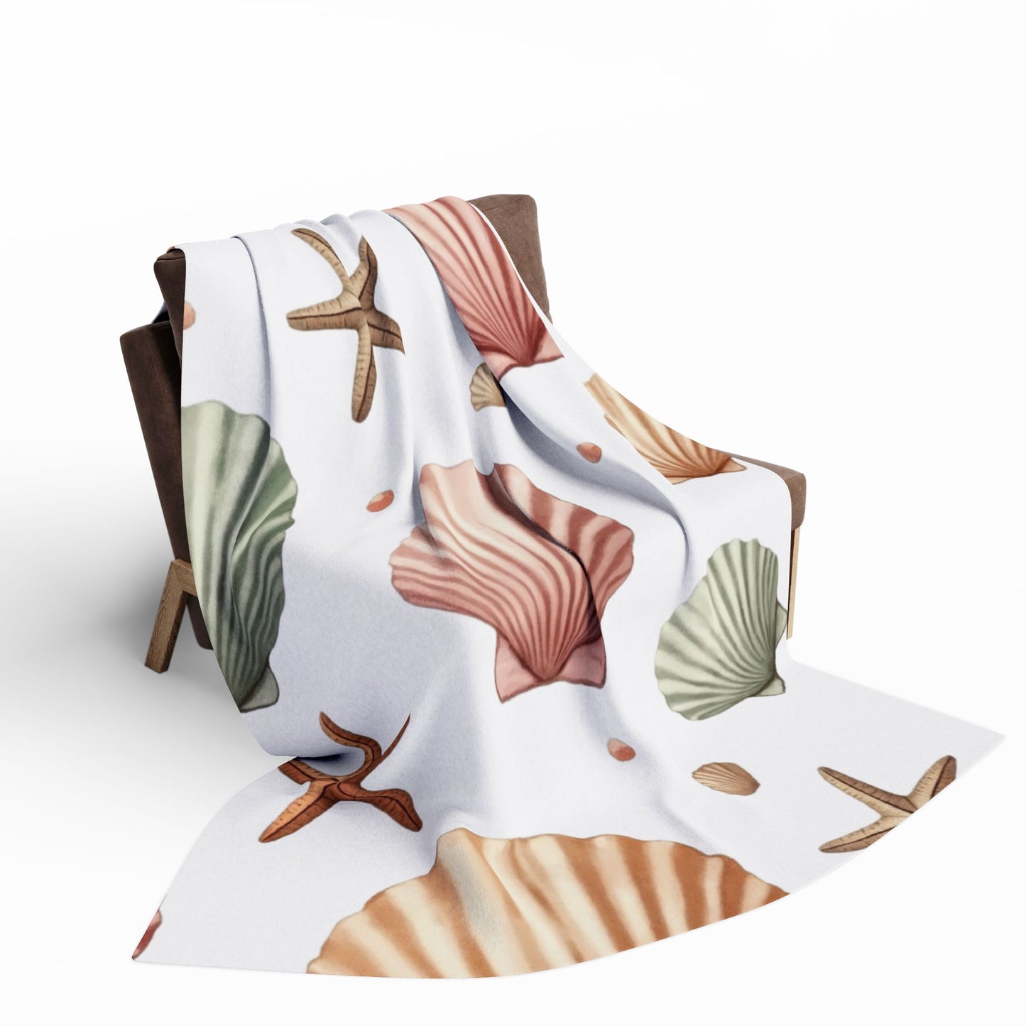 Cozy Beach-Themed Fleece Blanket, Featuring a delightful seashell design, it brings a touch of oceanic beauty to any space.