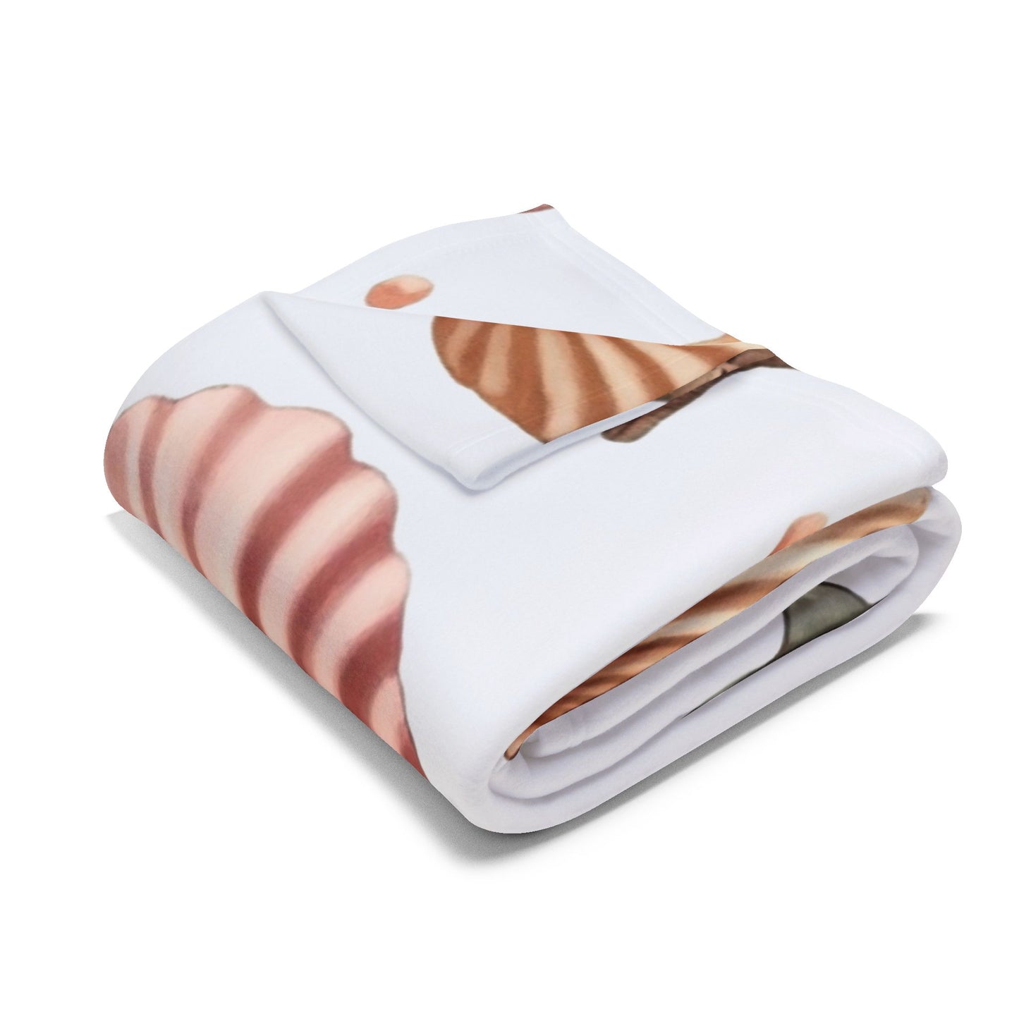 Cozy Beach-Themed Fleece Blanket, Featuring a delightful seashell design, it brings a touch of oceanic beauty to any space.