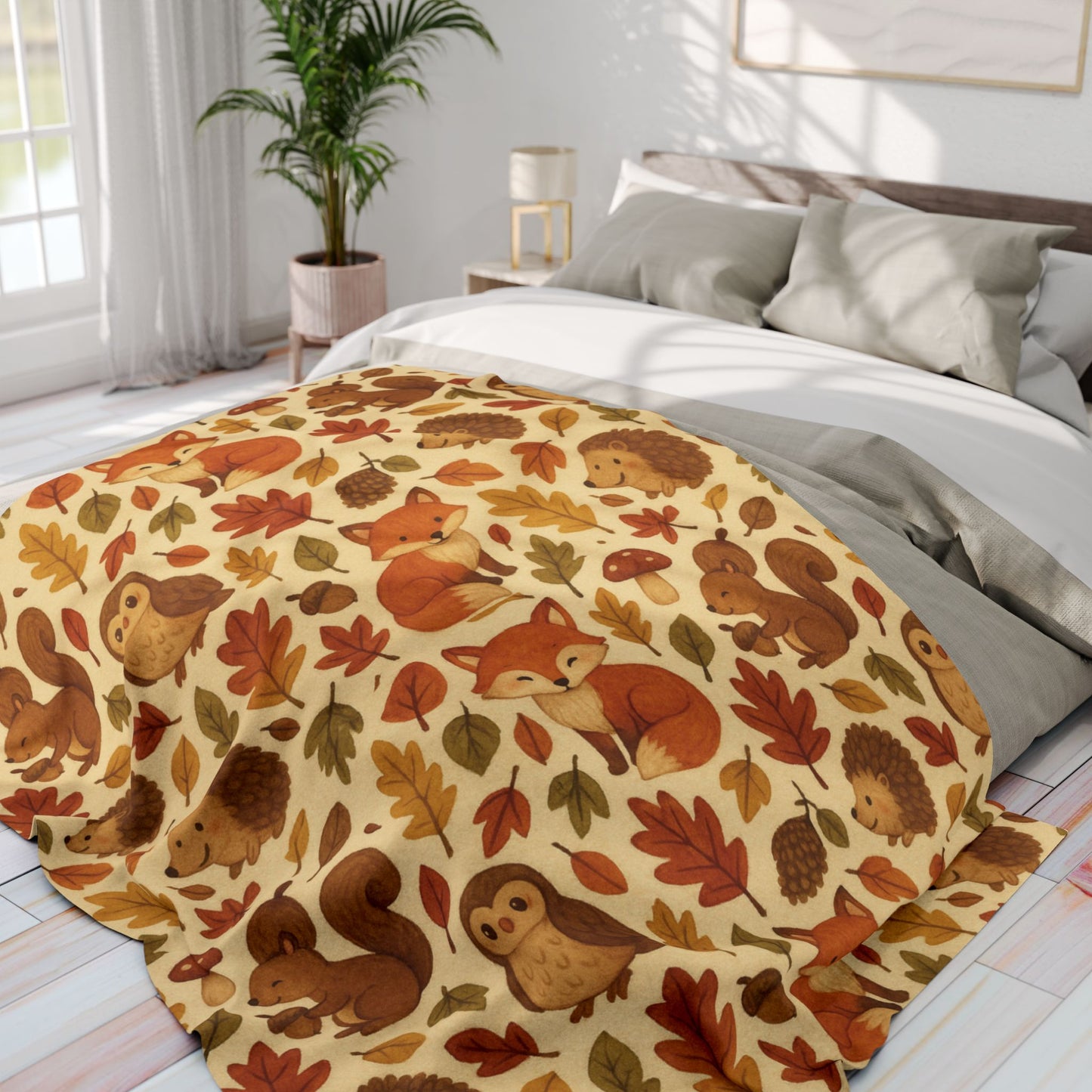 Woodland Friends Autumnal Blanket, Featuring delightful woodland creatures, this sofa blanket is the perfect accent to your autumnal decor.